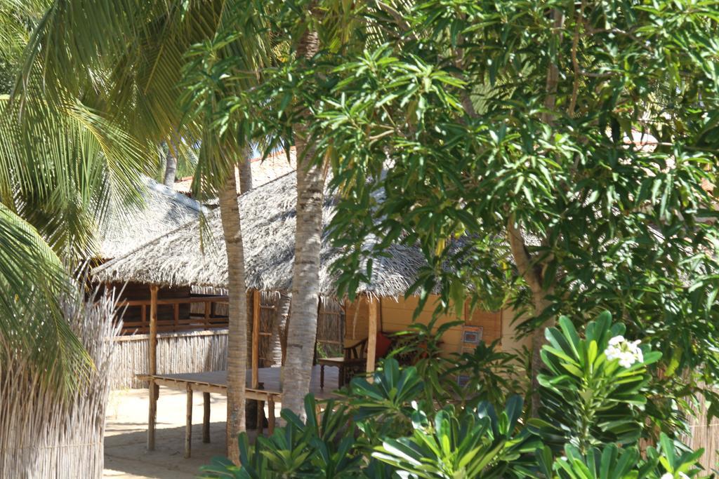 Cocodance Kitesurfing Resort Калпітія Екстер'єр фото